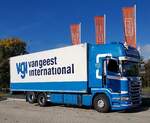 =Scania Super von  van geest international  steht auf einem Rastplatz an der A 7, 10-2022