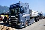Ein Scania mit Kipperauflieger von L�derach am 27.6.26 beim Trucker Festival Interlaken.
