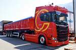 Ein Scania Kippersattelzug von Constantin am 27.6.26 beim Trucker Festival in Interlaken.