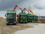 Vier Scania Holztransport LKW am 24.09.17 beim Hafenfest in Aschaffenburg