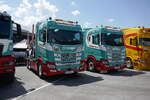Ein Scania Langholztransporter und weiterer Scania von Nachbaur am 20.6.26 bei der L�ndle Truckshow.
