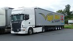 Scania R 500 rastet am Autohof Fulda Nord im Juni 2016
