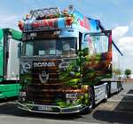 =Scania-Sattelzug, gesehen beim Country-, Trucker- und Streetfoodfestival Fulda im Juli 2017