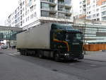 Scania G 400 Sattelzug in den Straßen von Belval Universite unterwegs.
