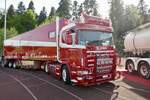 Ein Scania Sattelzug Helvetica am 2.5.26 beim Truck Event Huttwil.