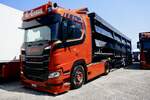 Ein Scania Sattelzug von R Trans am 27.6.26 beim Trucker Festival Interlaken.