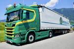 Ein Scania Sattelzug von Dussteinmann am 27.6.26 beim Trucker Fwstival in Interlaken.