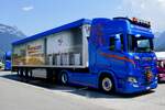 Ein Scania Sattelzug von R�egsegger am 27.6.26 beim Trucker Festival in Interlaken.