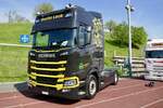 Ein Scania Zugmaschine von Buchs Lenk am 2.5.26 beim Truck Event Huttwil.