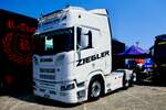 Eine Scania Zugmaschine von Ziegler am 27.6.26 beim Trucker Festival Interlaken.