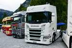 Eine Scania Zugmaschine von Baumberger am 29.8.26 beim Diemtigtaler Truck Treff.