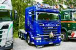 Eine Scania Zugmaschine von de Meuron am 29.8.26 beim Diemtigtaler Truck Treff.