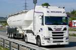 Ein Scania mit Siloauflieger von Hugelshofer am 11.9.26 bei Grauholz.