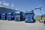 Mehrere Scania Sattelzüge und Sonderaufbau von Rüegsegger Transporte am 26.6.22 beim Trucker Festival Imterlaken.