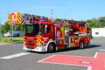 Feuerwehr Hanau Mitte Scania P280 Magirus M32 L-AT (DLK)A (Florian Hanau 1-30-2) am 07.06.26 beim Ende vom Tag der offenen T�r.