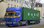 Scania Containertransport-Sattelzug (GTH?) am 26.01.21 Berlin Karlshorst.