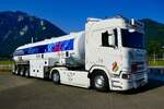 Ein Scania Tankzug von Socar am 27.6.26 beim Trucker Festival Interlaken.