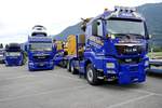 Zwei MAN und ein Volvo Autotransporter von Swiss Car Barras am 25.6.18 beim Trucker Festival Interlaken.