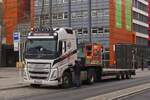 Volvo FH, Sattelzug, bereit zur Abfahrt nachdem die Hebeb�hne gut vert�ut ist. 02.2026