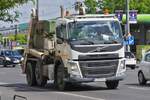 Volvo FM Absetztkipper, unterwegs in Budapest.