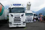 Scania und Volvo am 24.6.17 am Trucker Festival in Interlaken.
