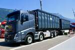 Ein Volvo Aero Container H�ngerzug von Precycling am 27.6.26 beim Trucker Festival Interlaken.