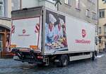 =Volvo 250 als Kühlfahrzeug von TRANSGOURMET auf Liefertour in Lindau, 12-2023