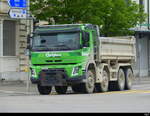 Volvo Kipper unterwegs in der Stadt Solothurn am 2024.05.02