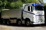 VOLVO-FH500 mit Kipperaufbau in der Schottischen Stadt Dunblane; 260726