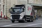 Volvo Müllwagen unterwegs in der Stadt Basel am 17.07.2023