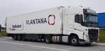 =Volvo-Sattelzug von VLANTANA rastet im Mai 2019 an der A 7