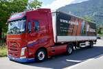 Ein Volvo Sattelzug von Burgener transport AG am 26.6.22 beim Trucker Festival Interlaken.