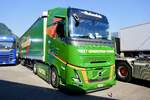 Ein Volvo Aero Sattelzug von Holenstein am 27.6.26 beim Trucker Festival Interlaken.