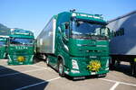 Zwei Volvos von Sch�r Eggiwil am 27.6.26 beim Trucker Festival Interlaken.