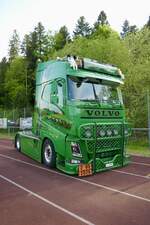 Volvo Zugmaschine von A Knöpfel am 2.5.26 beim Truck Event Huttwil.