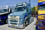 Eine Volvo VT5 Zugmaschine von van Zeist am 20.6.26 bei der L�ndle Truckshow.