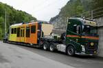 Der zweite Volvo Tieflader von Emil Egger mit dem zweiten Zugteil am 13.5.24 in Lauterbrunnen.