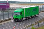 Mercedes Benz Actros L 1945 am 15.05.26 am Frankfurter Flughafen 