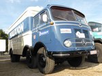 Mercedes-Benz LP 333 als Teilnehmer der 15. Deutschlandfahrt für historische Nutzfahrzeuge beim Zwischenstopp in Trier am 03.09.2016 (Produktionszeitraum 1958 bis 1961 in ca. 1.800 Exemplaren. Dieses Exemplar ist Baujahr 1960, 200 PS, Höchstgeschwindigkeit 85 km/h, Länge  8,00 m, Höhe 3,60 m bei einem Leergewicht von 7.900 kg und einem Gesamtgewicht von 16.000 kg)
