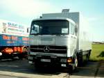 Lastkraftwagen Mercedes Benz 2232 mit kubischen Fahrerhaus und Kofferaufbau, Lrz 04.08.2007