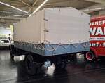 Heckansicht eines Mercedes Benz L3750 Pritschen LKW aus dem Jahr 1937.