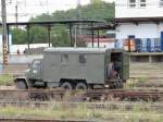 Praga V3S mit Werkstattkofferaufbau an einem der Lokschuppen in Chomutov, 19.09.07