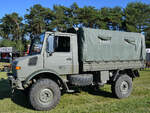 Dieser Mercedes-Benz Unimog war Anfang September 2023 in Kleine Brogel zu sehen.