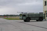 Ein Faun TLF 3000 auf dem Flugplatz in Cottbus.