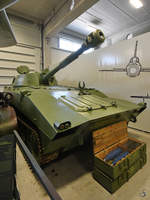 Die Selbstfahrlafette 2S1 mit der 122-mm-Haubitze 2A18 war Ende August 2019 im Park der Militärgeschichte in Pivka ausgestellt.