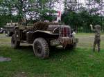 Dodge WC51 Ambulance Bj1943 und kleiner Soldat anlässlich des WKII-Camp in Ampflwang; 120623
