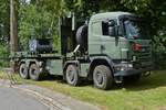MAN Absetzkipper, mit einem Wassertank beladen, stand am Rande der Ausstellung, beim Tag der offenen Tür der luxemburgischen Armee. 10.07.2022