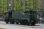 Heckansicht des Scania gepanzerten Schwerlast Abschlepplkw der Luxemburgischen Armee, der bei der Militärparade in der Stadt Luxemburg mitfährt.