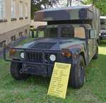 Dieser Ausgemusterte Hummer, der früher als Ambulanzwagen seinen Dienst versah, war beim Tag der offenen Tür der luxemburgischen Armee zu sehen.