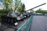 Der Jagdpanzer SU-100 im Zentralmuseum der russischen Streitkräfte (Moskau, Mai 2016)